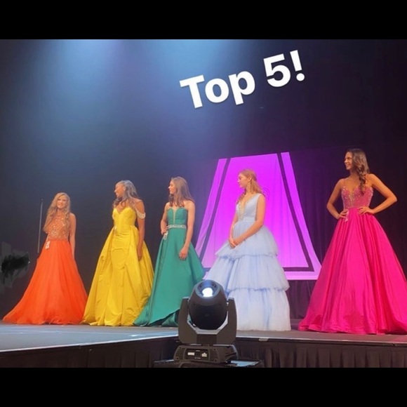 SALE!!! CORAL Jovani COUTURE Ball Gown from Henri's - Picture 7 of 17